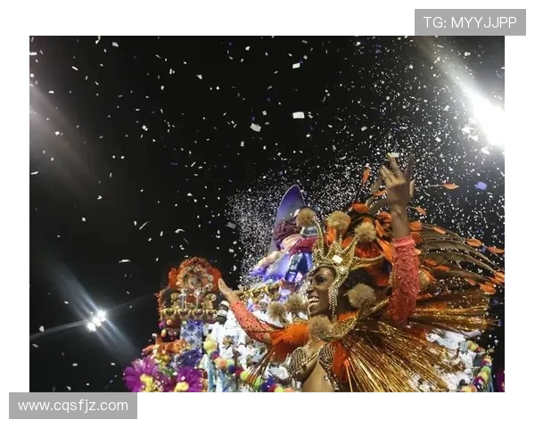 我们同心共燃激情闪耀世界杯现场荣耀巅峰盛典之夜热血狂欢时刻启幕 我们同心共燃激情闪耀世界杯现场荣耀巅峰盛典之夜热血狂欢时刻启幕